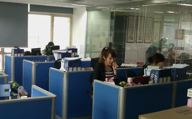 中小企业股权架构设计中常见比例陷阱与规避方案解析